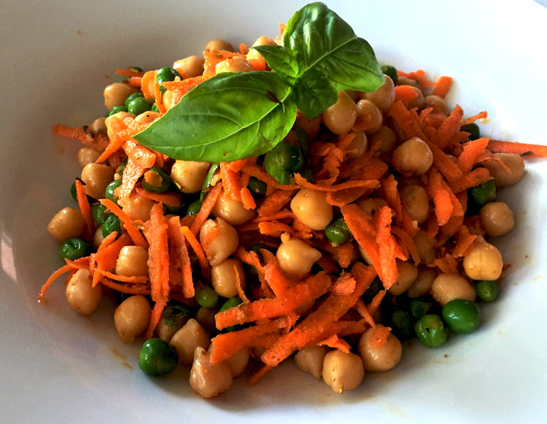 Chickpea Curry Salad