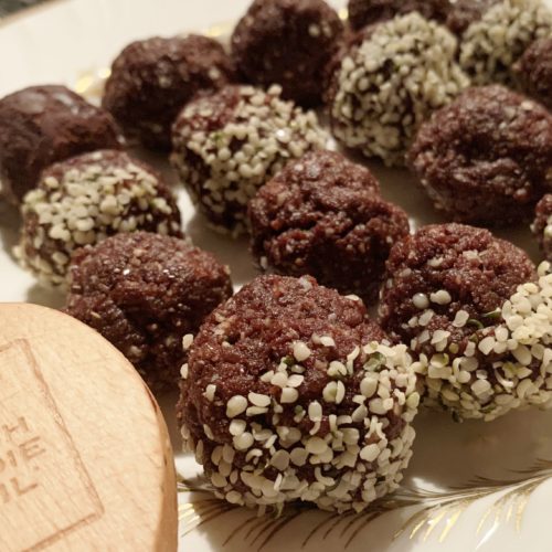 Yummy Cacao Peppermint Balls